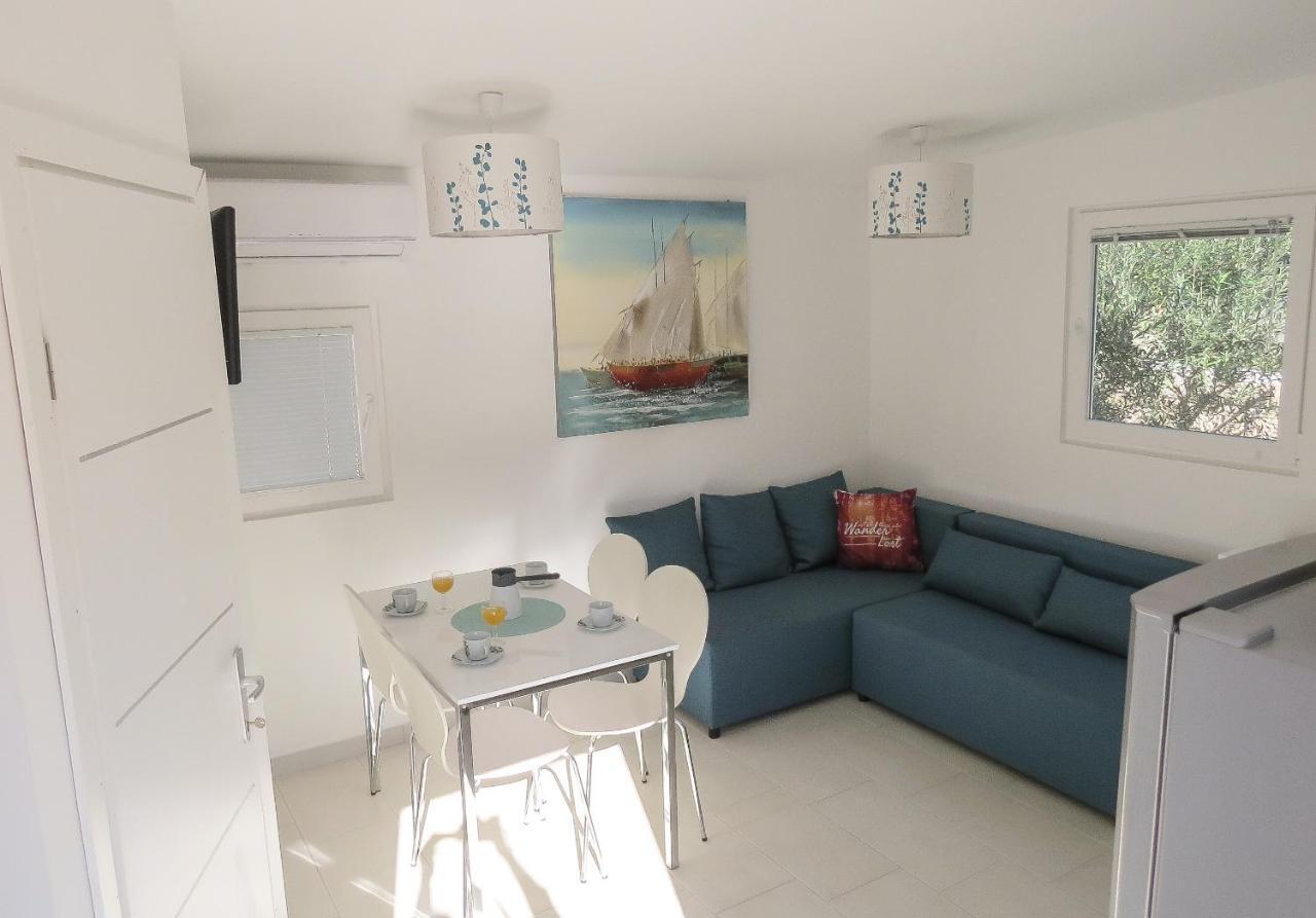 Bungalow Vice With Pool Пакоштане Экстерьер фото
